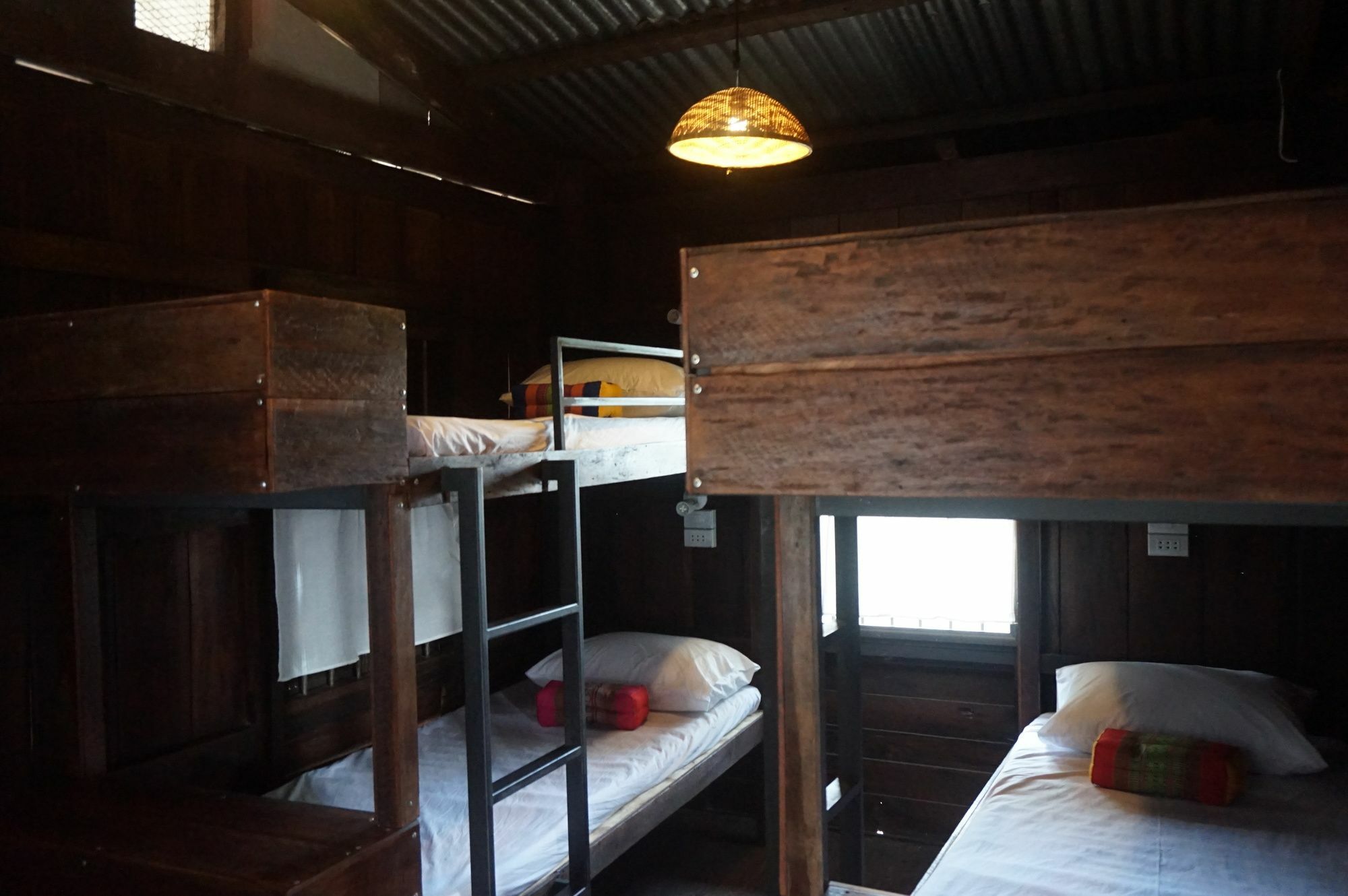Iamwarin Mini Hostel Warin Chamrap Eksteriør bilde